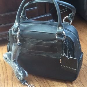 Ladies black shoulder/handbag leather